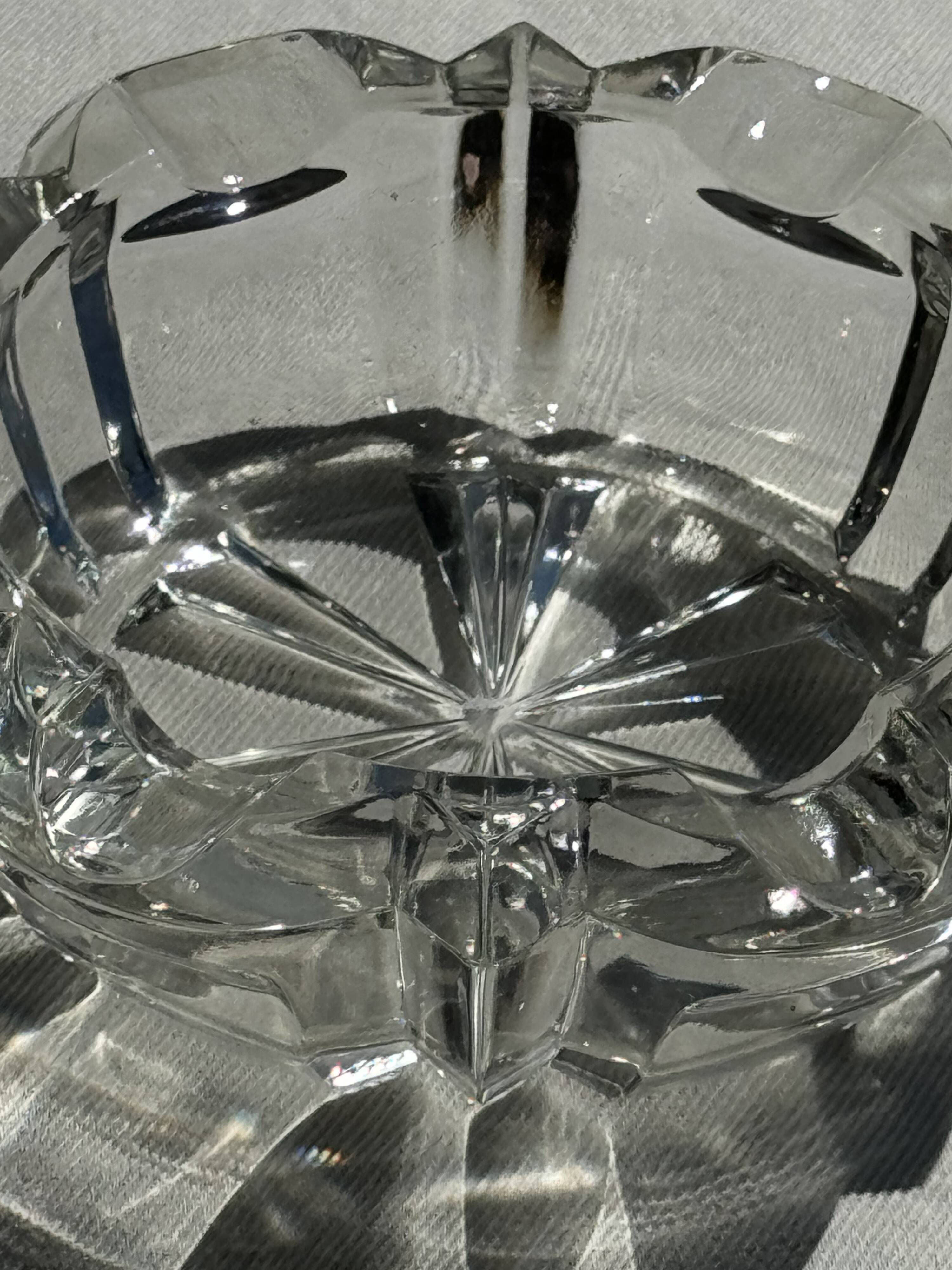 Classic geometric style glass ashtray
