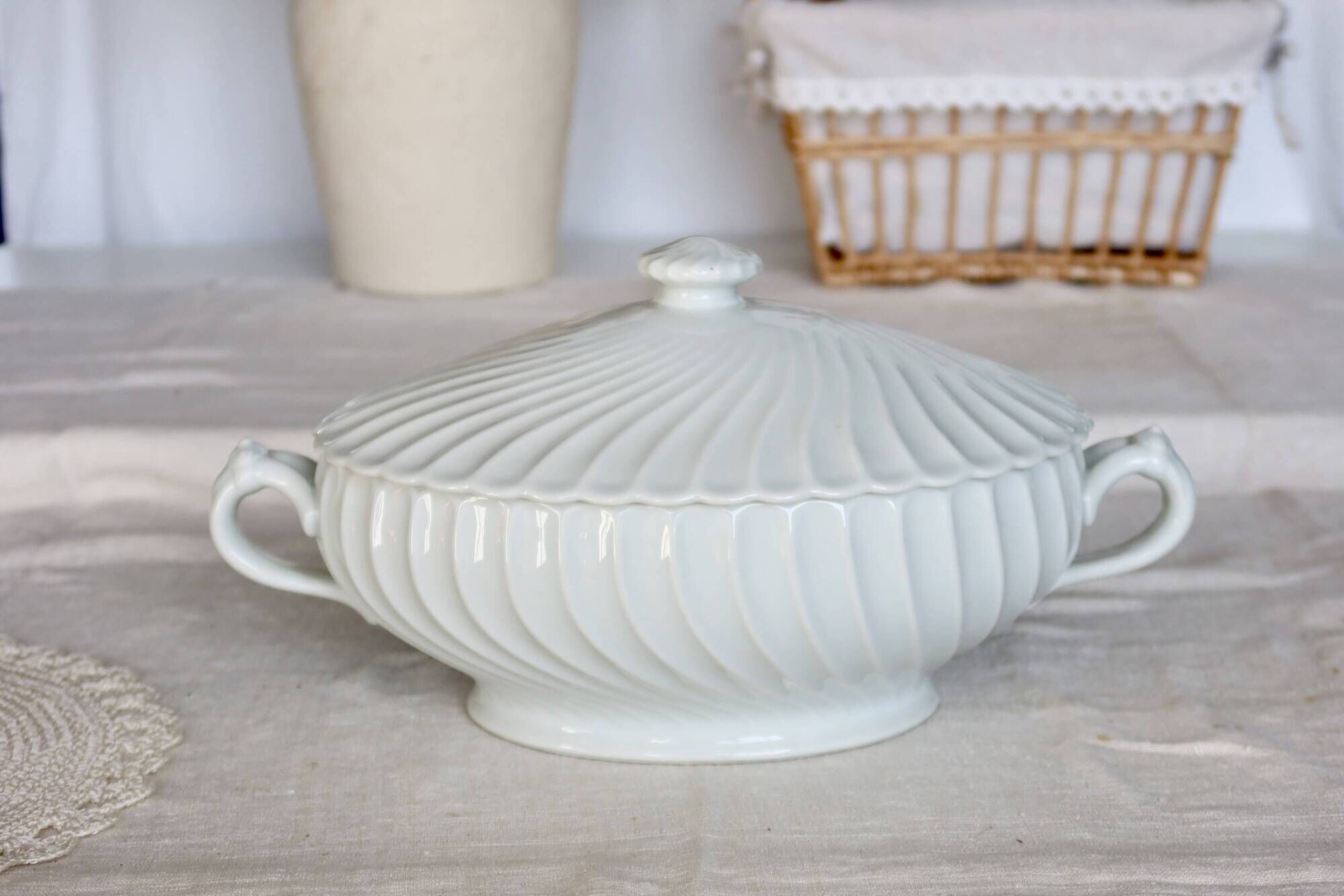Vintage white porcelain soup tureen with twists from Limoges Haviland