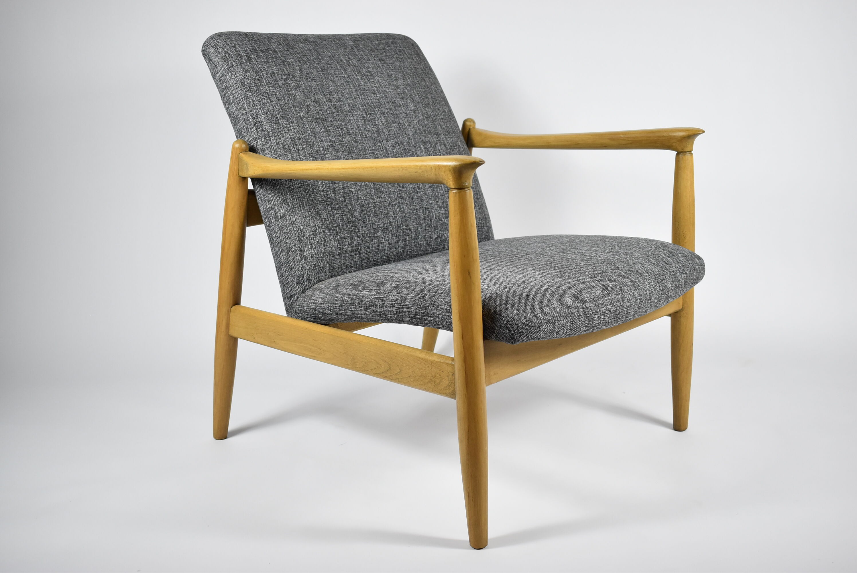 Original restored armchair GFM-64, designer E.Homa, 1960s, grey