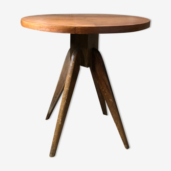 Scandinavian wood pickle round side table