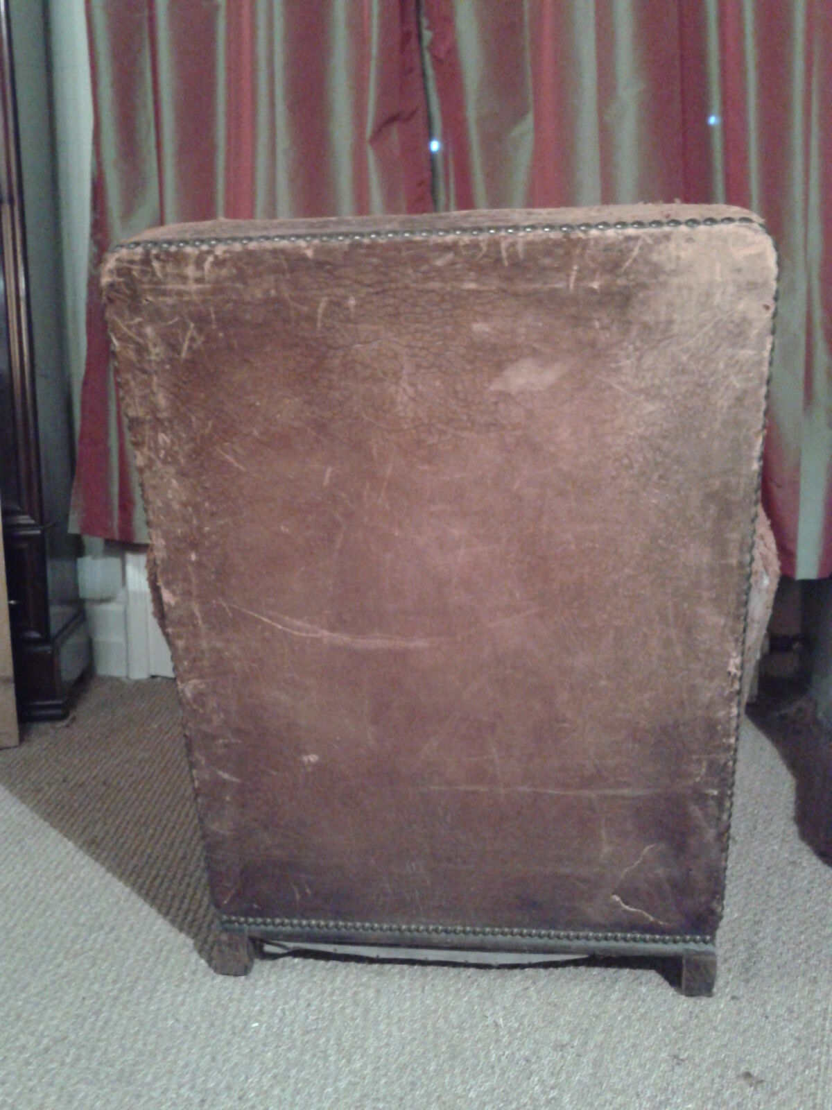 The 1930s leather club Chair