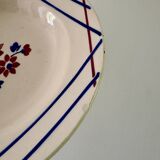 Set of 8 mismatched vintage soup plates