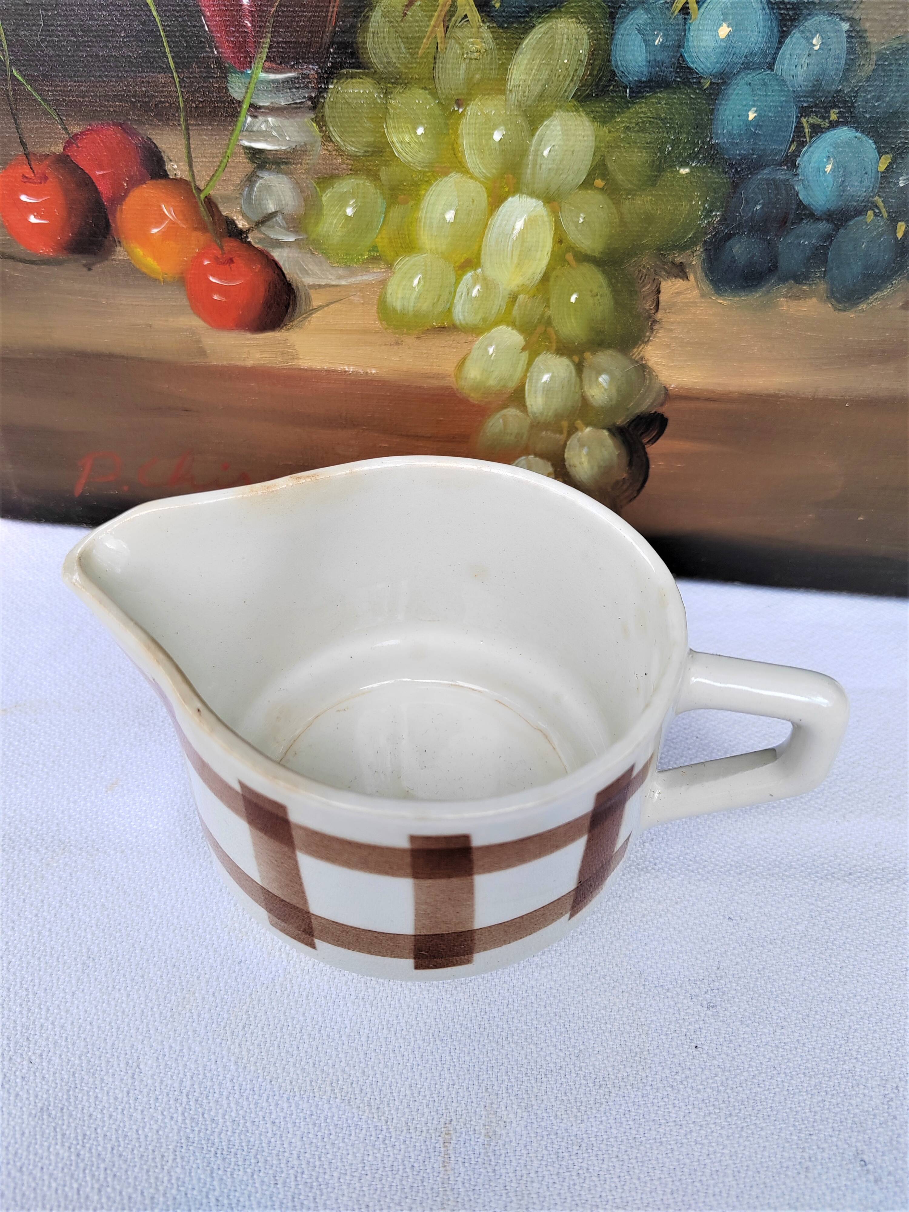 Cream pot brown grid decoration - Moulin des loups