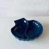 Salad bowl shell shape compartmentalized