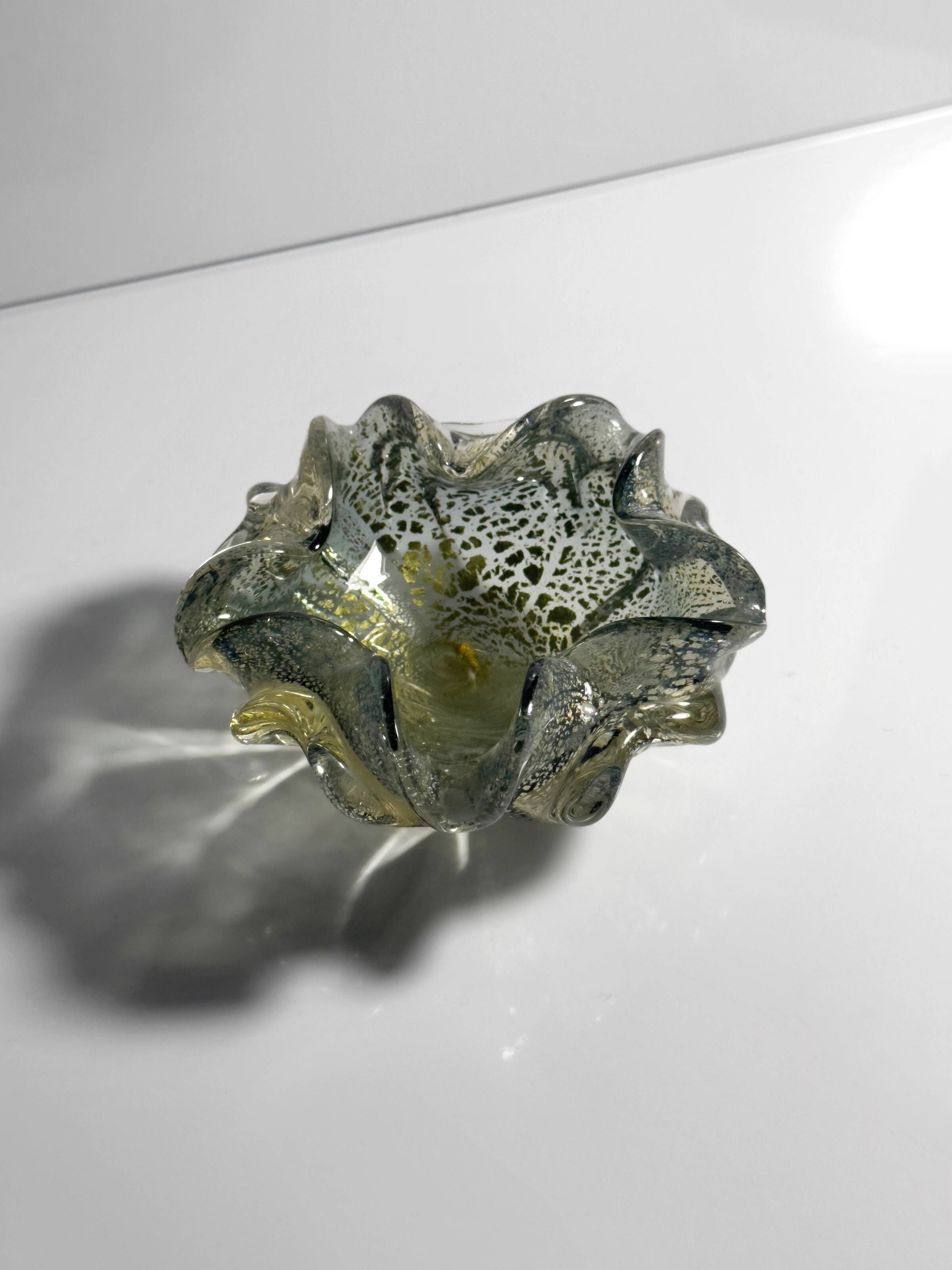 Silver leaf particles ash tray by Barovier Toso Murano