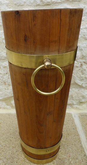 Victorian style barrel umbrella stand, solid oak, curved with 3 bands and gr.