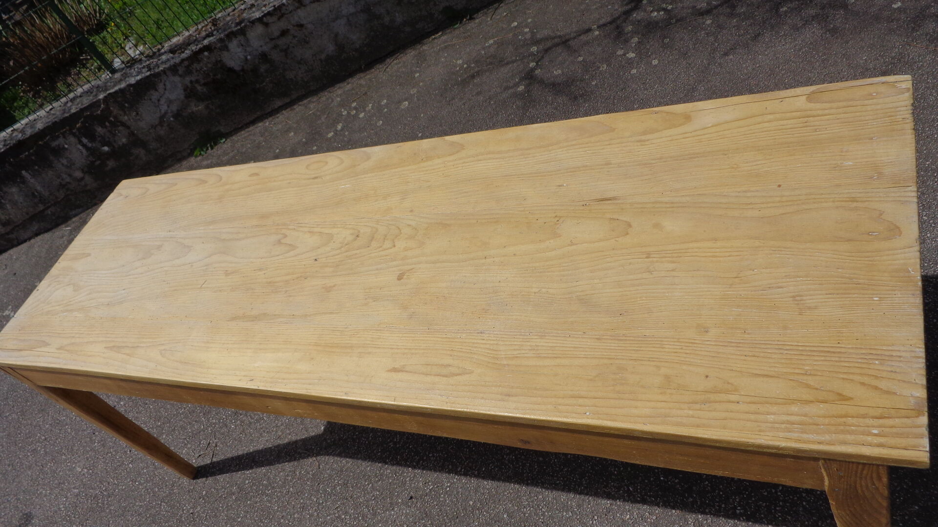 Sheathed foot table