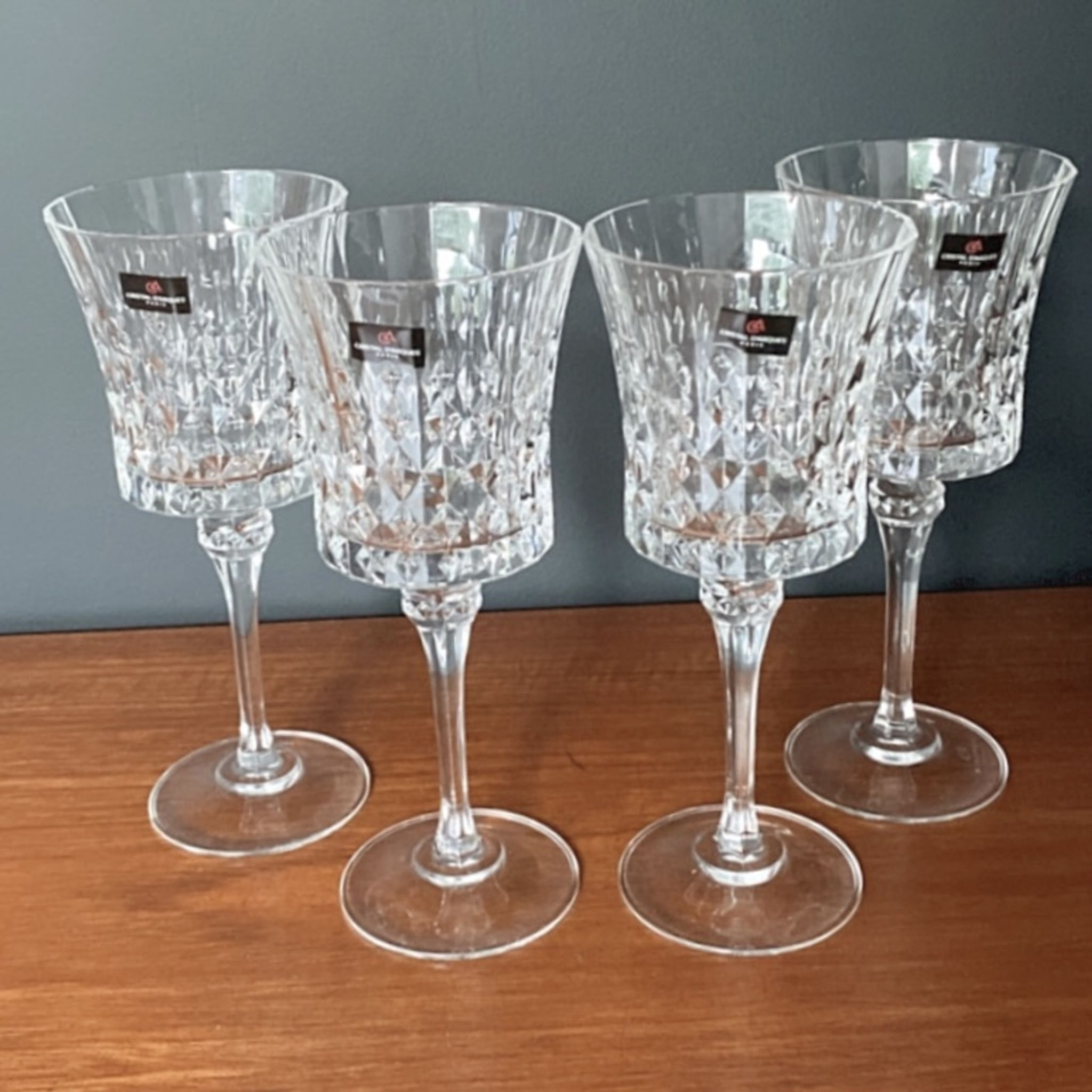 Ensemble 4 verres à vin en cristal