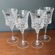 Ensemble 4 verres à vin en cristal