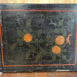 Ancient chinese chest with 2 doors