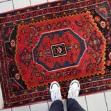 Vintage 1930s Persian Hamadan rug, geometric medallion, 105cm x 143cm (3'5" x 4'8") - 1C1276
