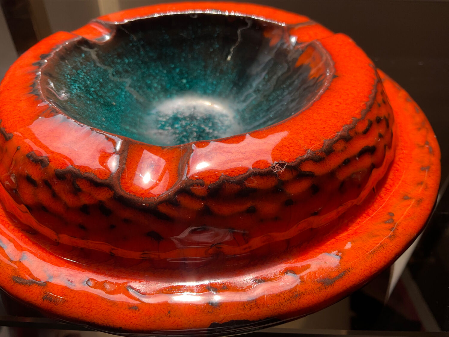 Empty vintage ceramic pocket 70s