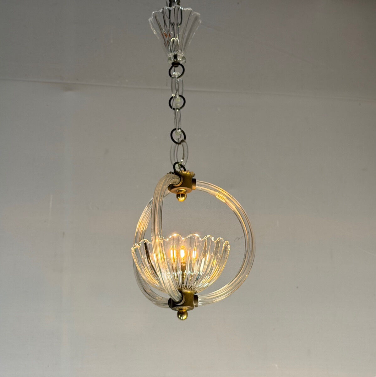 Lustre vénitien en verre de Murano suspendu à une chaîne de verre, vers 1940