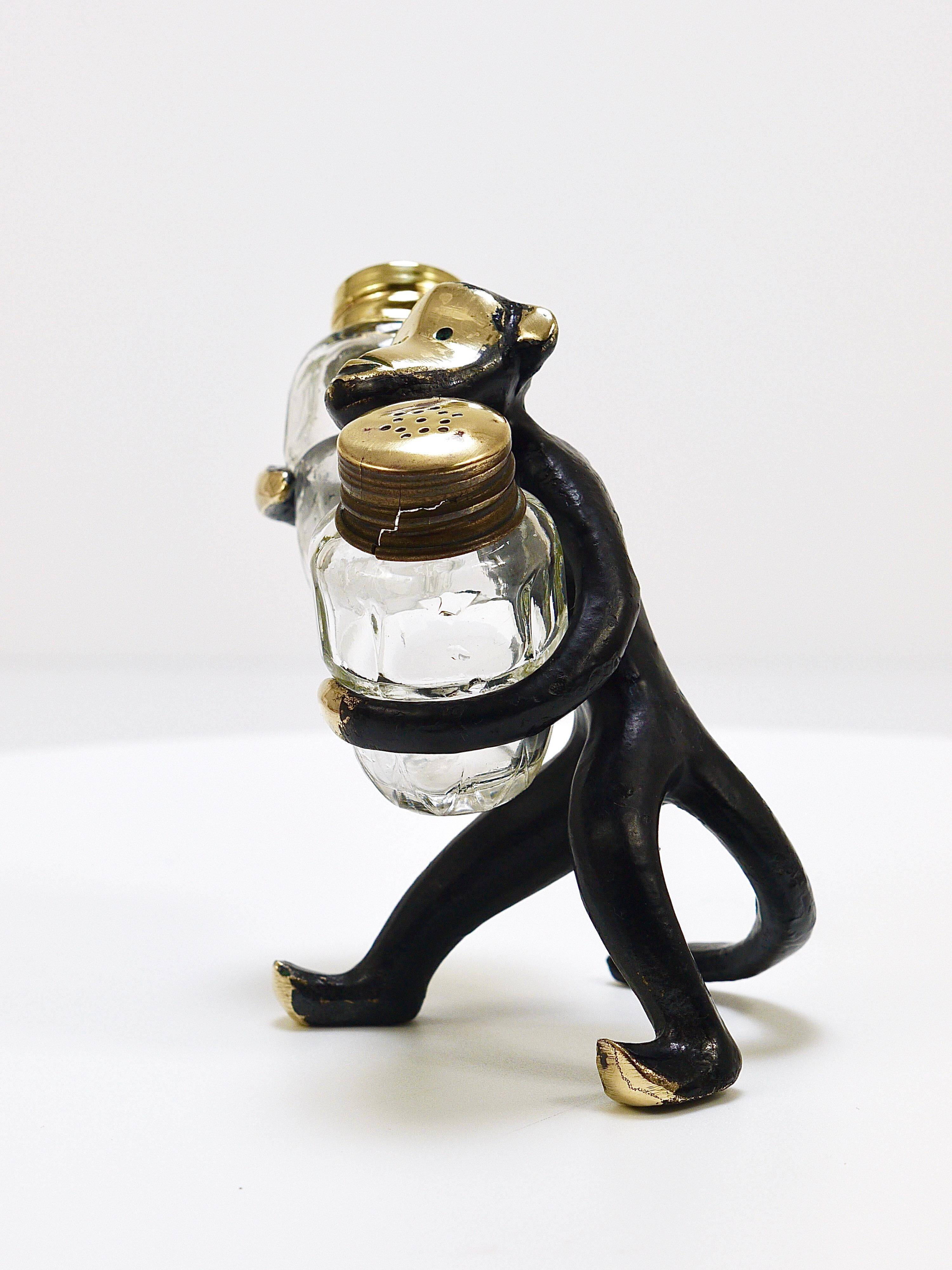Set of salt and pepper shakers monkey Walter Bosse, Herta Baller, Austria, 1950s