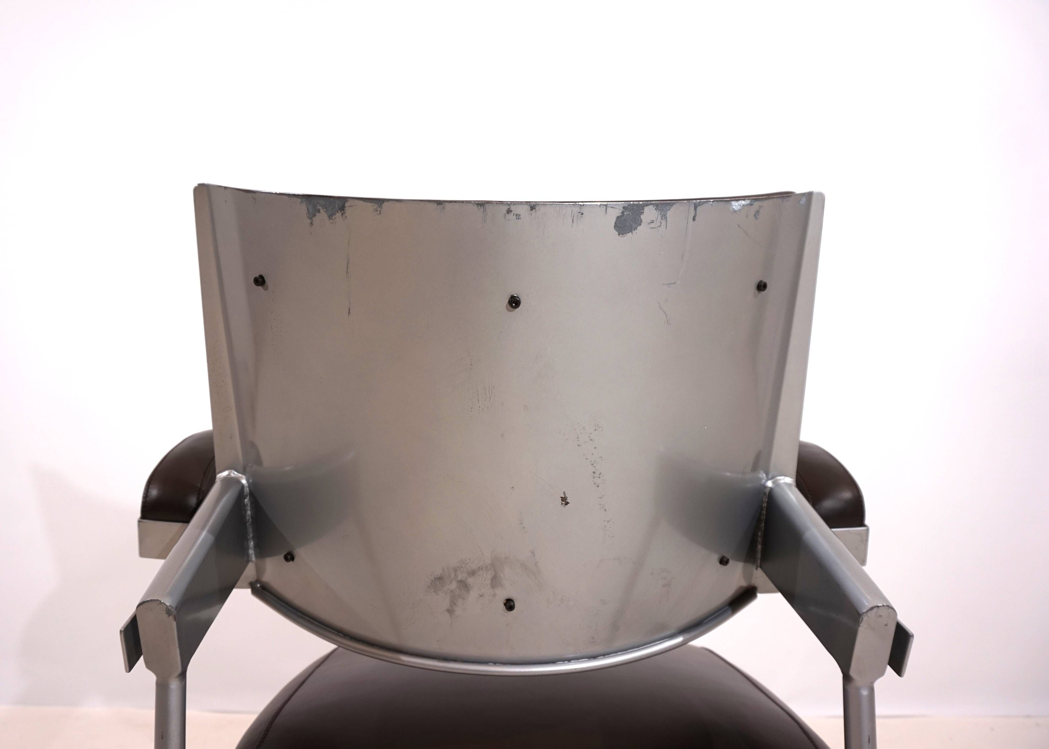 Fauteuil lounge en cuir Oscar pour Inno Oy par Harri Korhonen