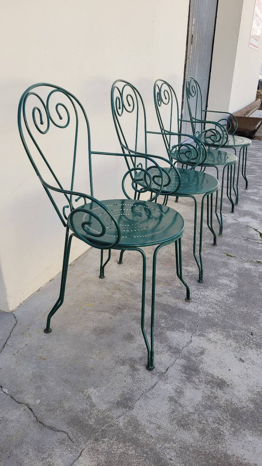 Série de 4 fauteuils de Jardin Fermob en fer ancien