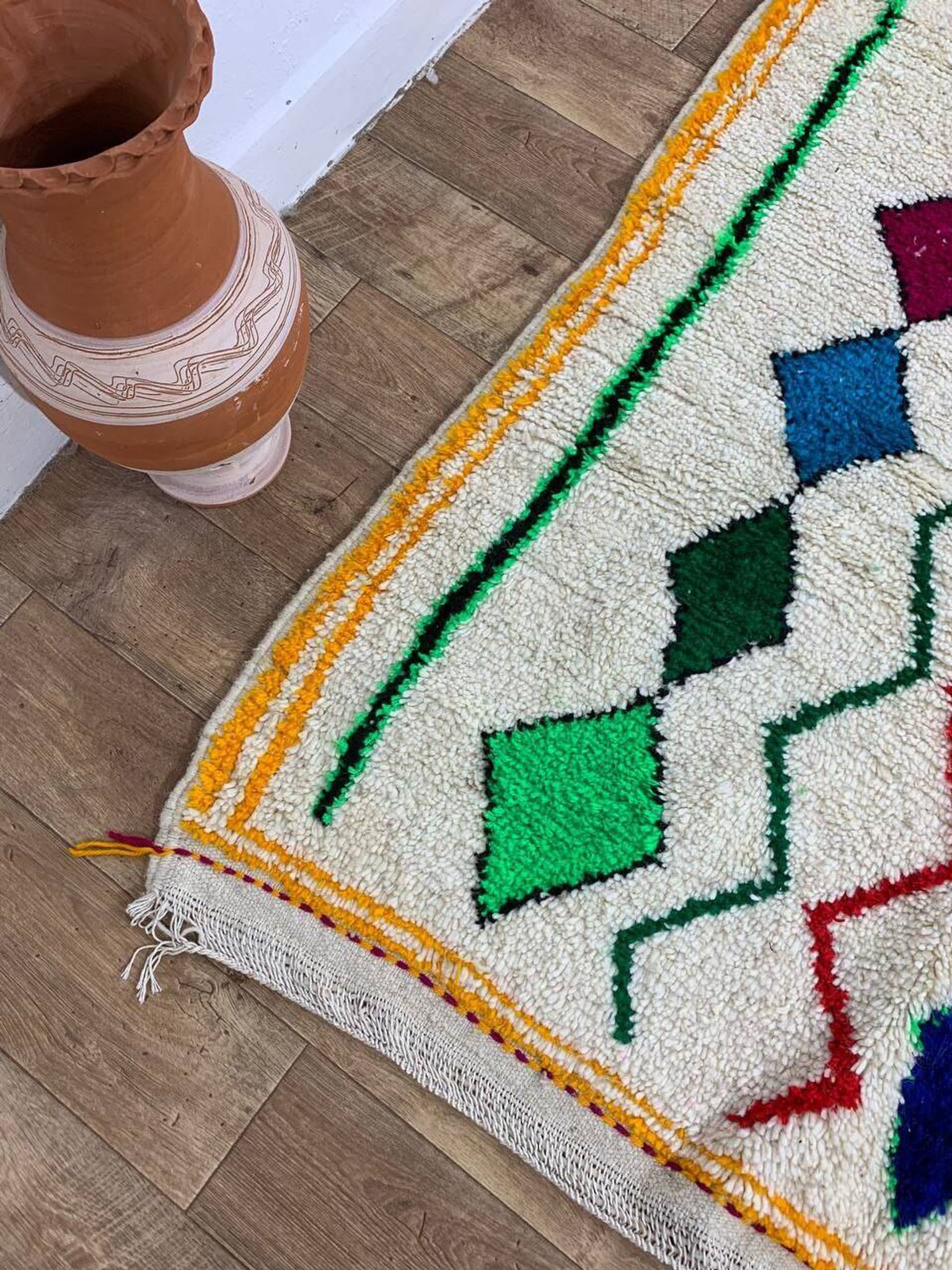 Tapis berbère marocain artisanal fait main 254 X 152 CM