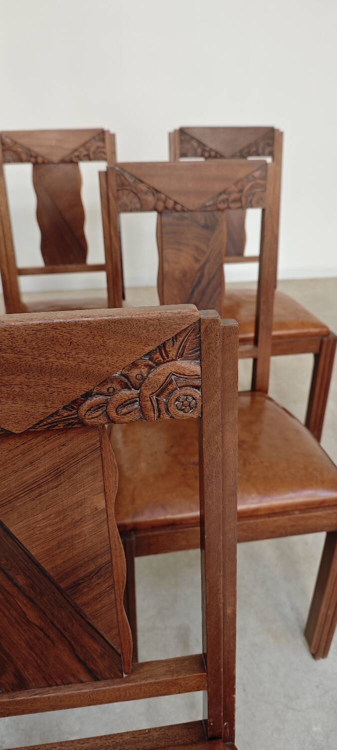 Set of 6 Art Deco chairs in Oak and Walnut with camel leather.