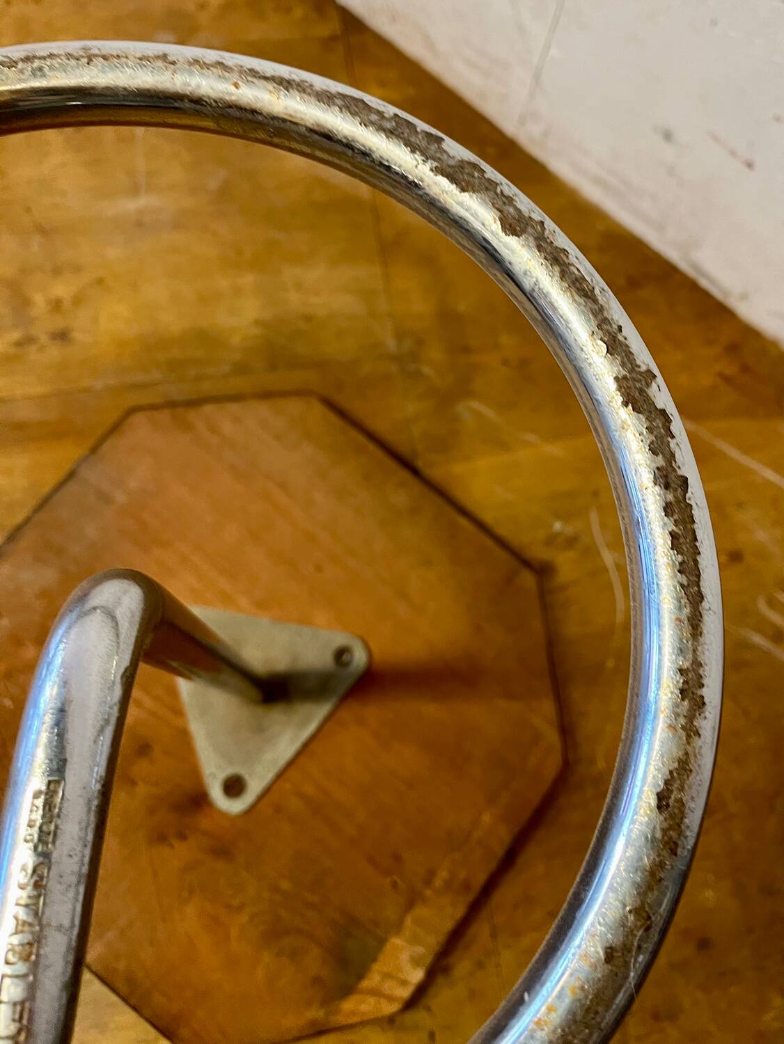 Stablet René Herbst display or side table