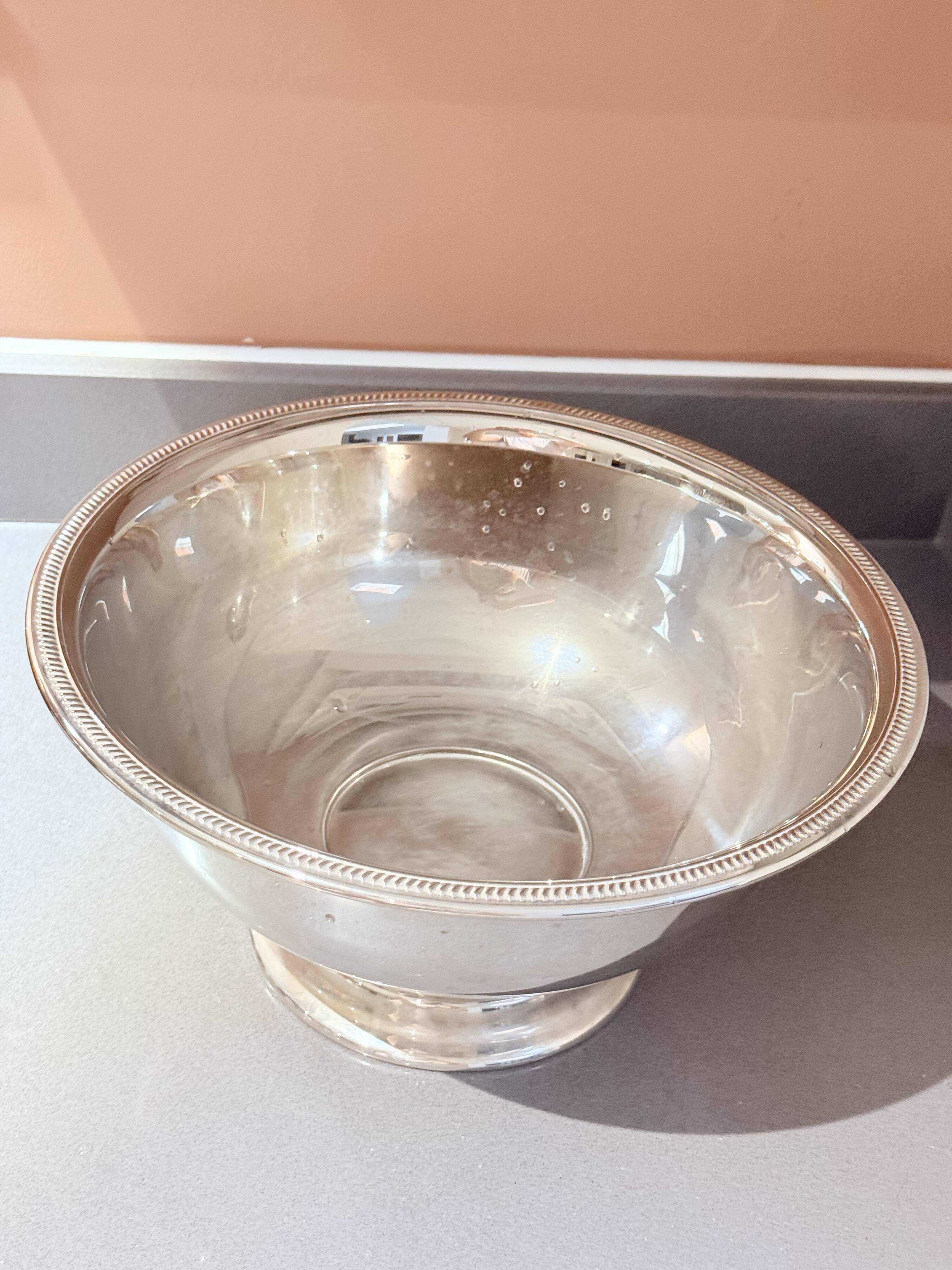 Large Luxury Silver Plated Champagne Ice Bucket / Wine Cooler on Pedestal