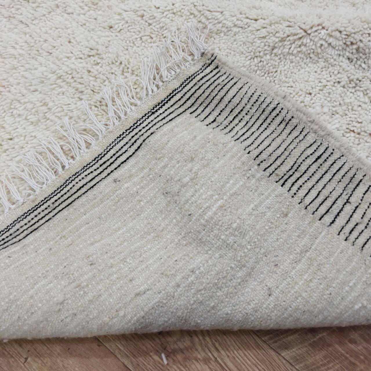 Azilal Vintage Rug 300x200 cm - Minimalist Design Cream and Black