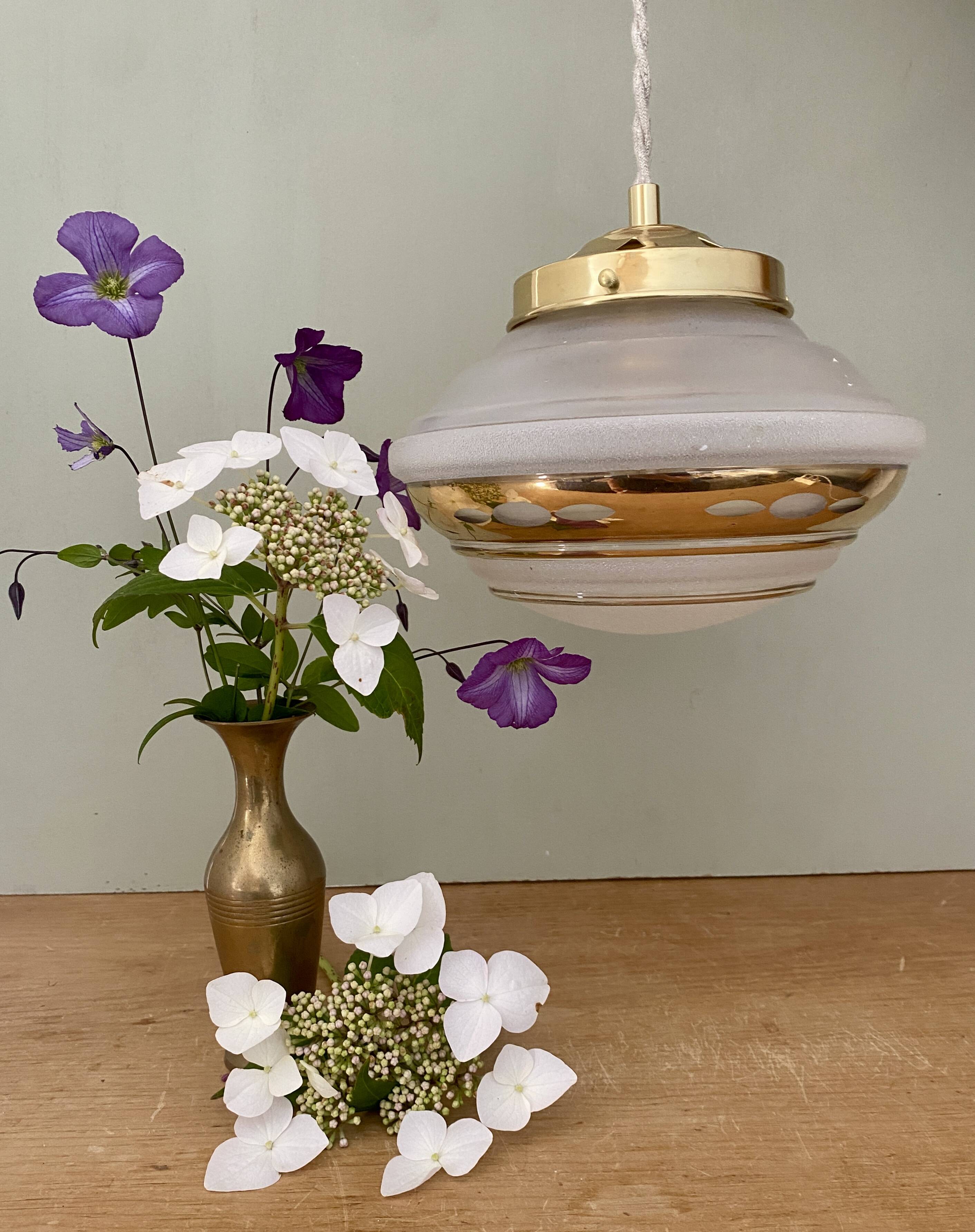 Vintage art deco globe pendant light in white and gold frosted glass