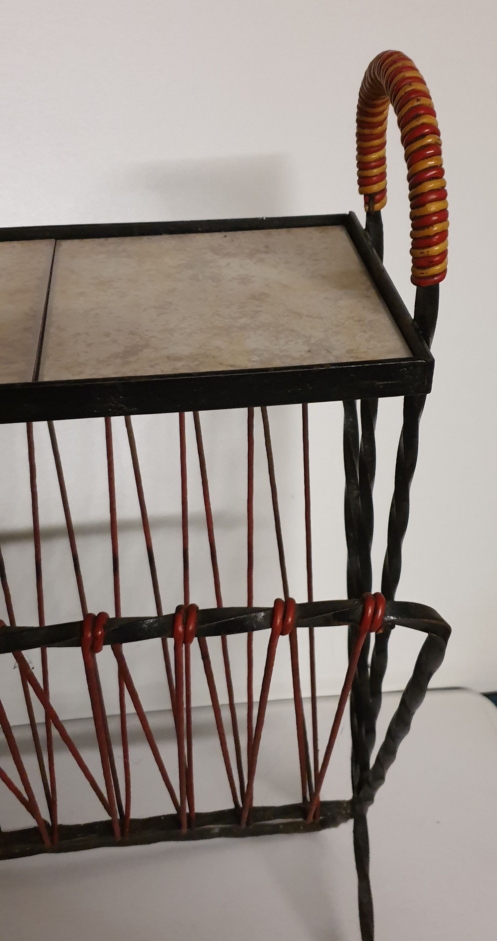 Review door / piece of vintage sofa, wrought iron /scoubidou 60s
