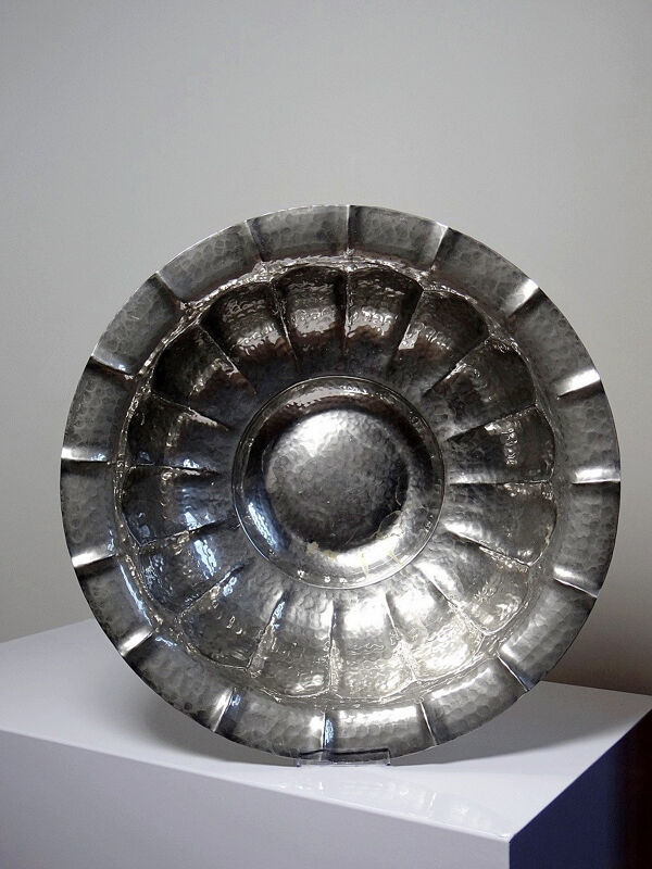 Grande bassine, coupe, Olri Italie vintage année 50 martelée argentée