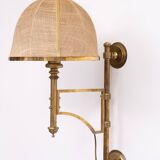 Applique murale à bras articulé en laiton réglable, abat-jour en toile de jute, Angleterre des années 1950