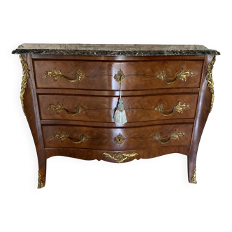 Curved chest of drawers