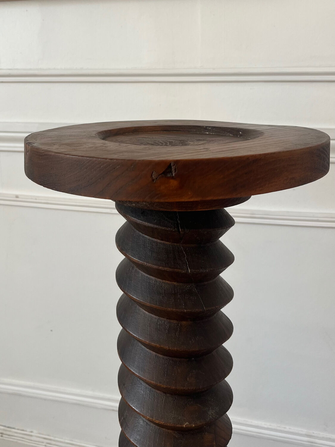 Press screw seat