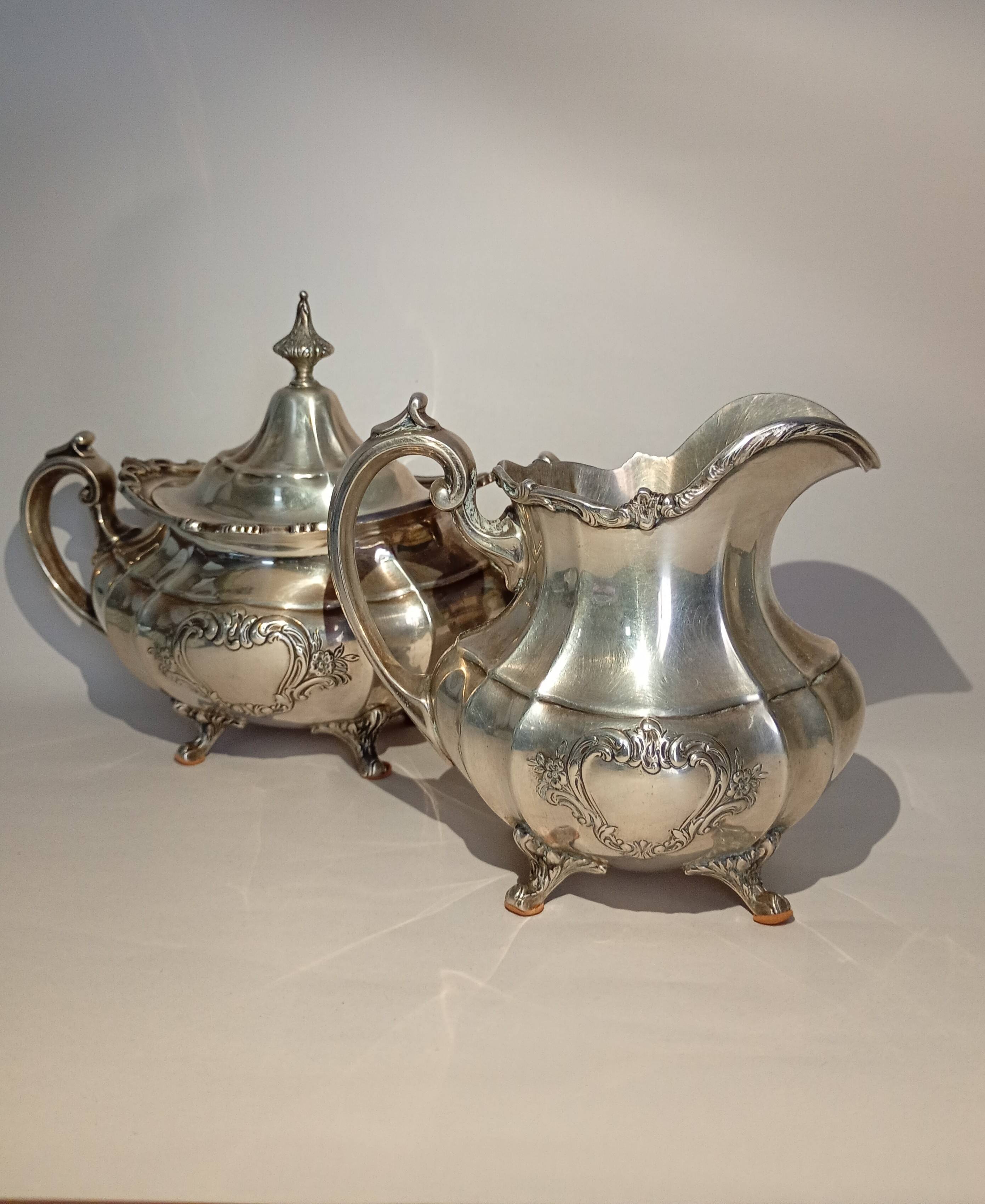 Reed & Barton Solid Sterling Silver Sugar Bowl & Creamer 790 grams