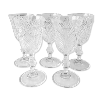 Set of 5 cut crystal stemmed glasses. Bohemian Crystal/Boho chic style. Diamond/Cross/Deciduous patterns. High 16 cm
