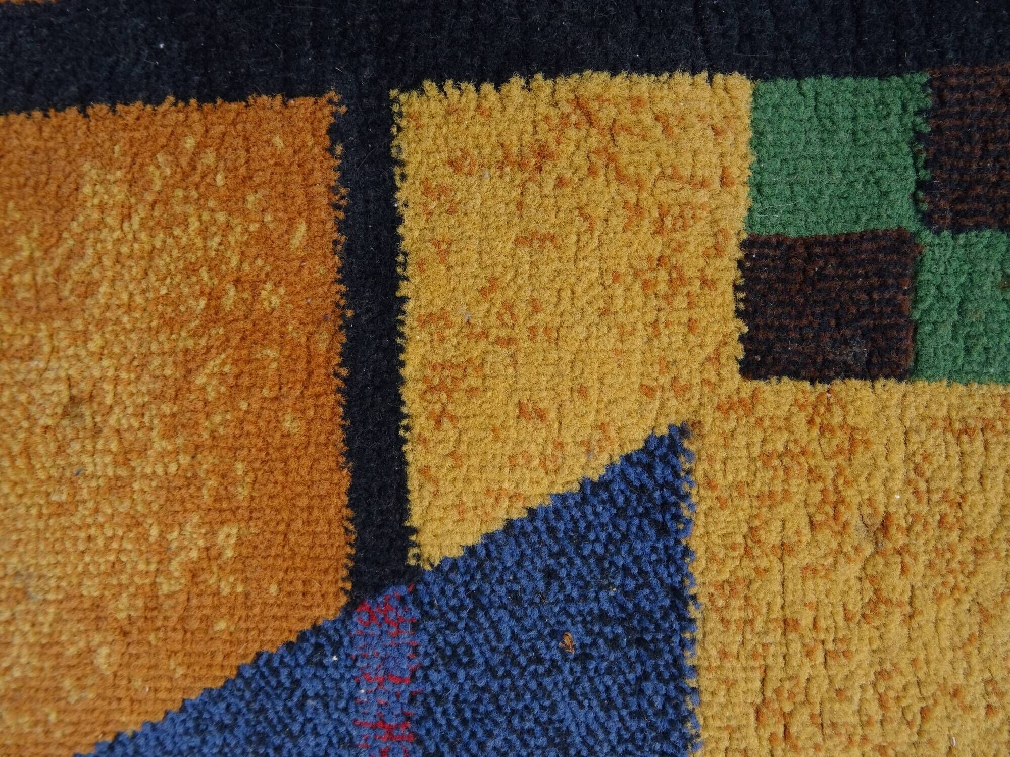 Large wool rug in Kandinsky design from the 80s.
