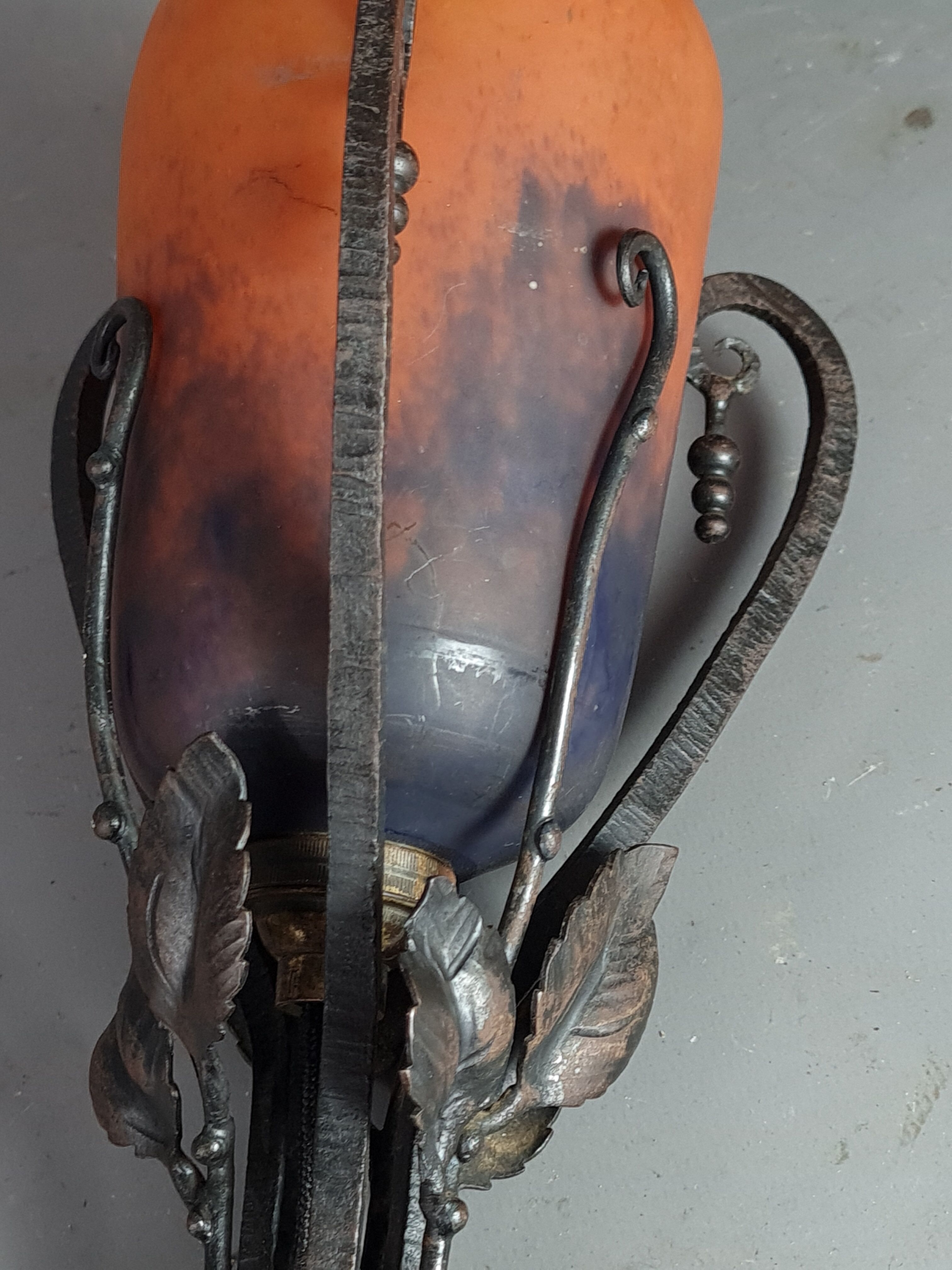 Daum, art-deco table lamp wrought iron tulip glass signed sb