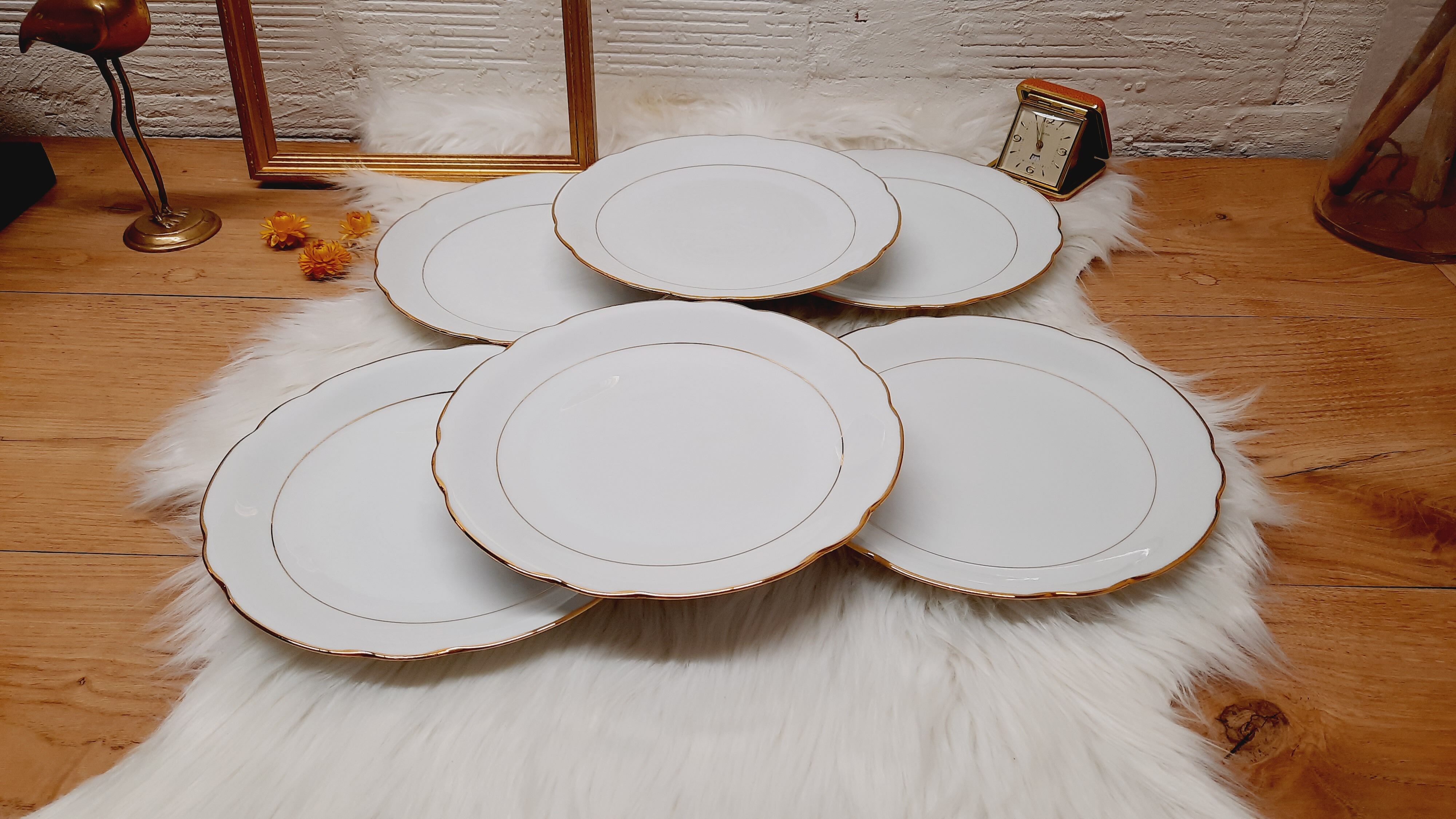 Set 6 flat plates white porcelain and gold