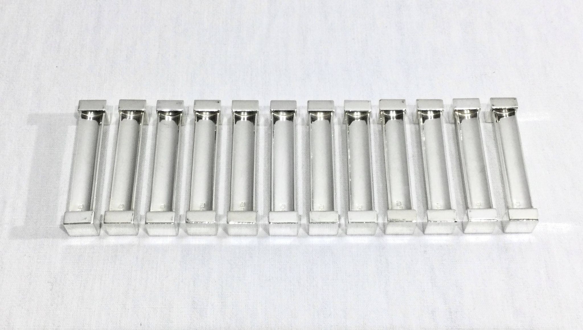 Saint Médard – 12 silver metal knife holders