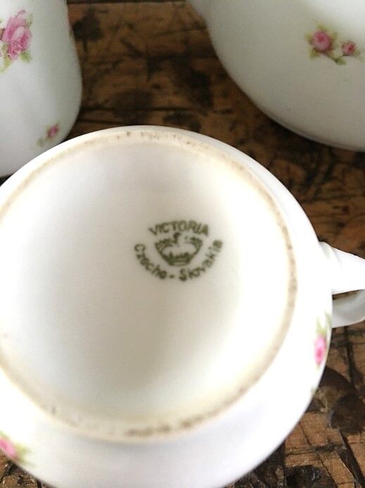 Porcelain tea/coffee service