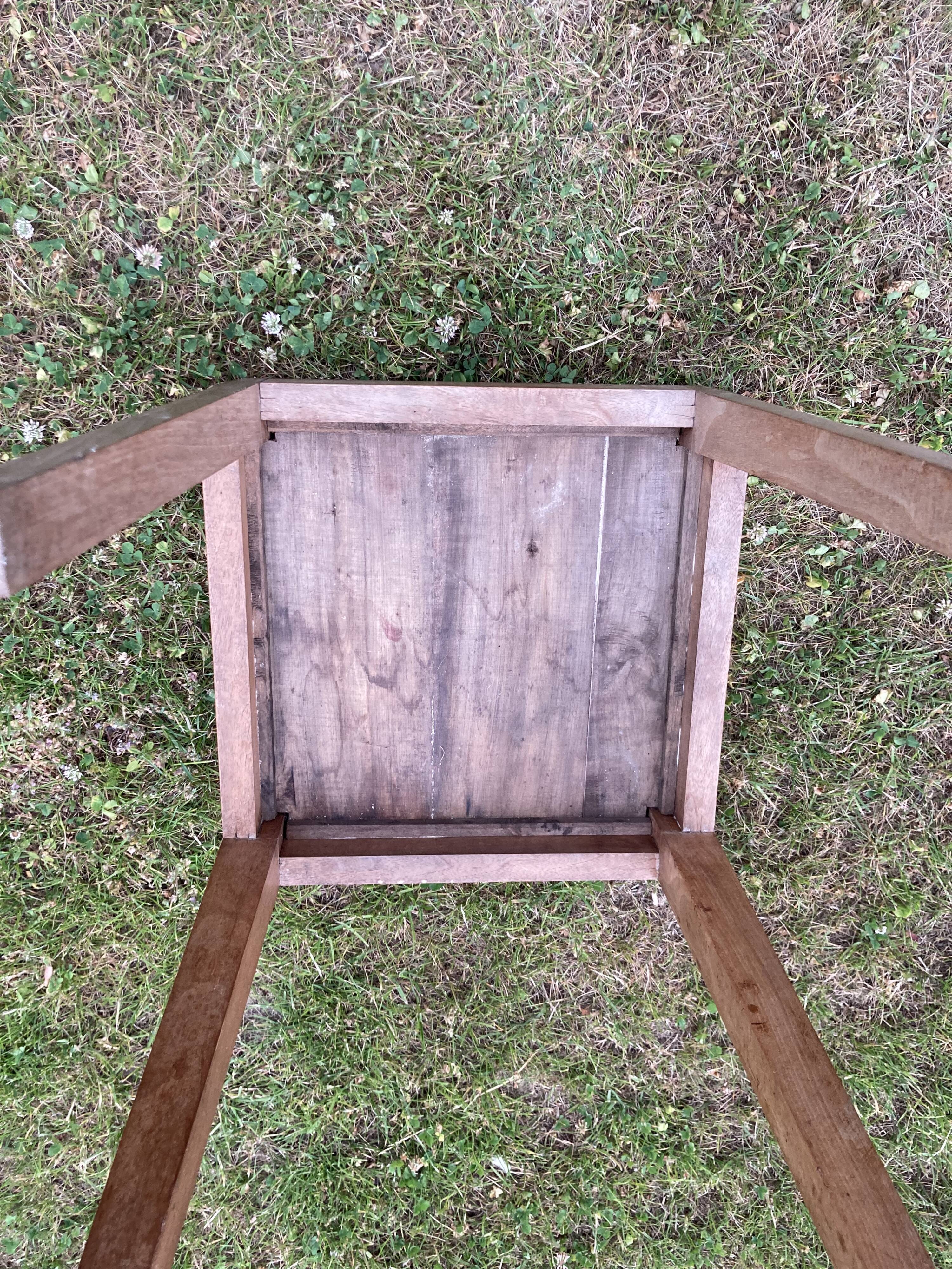 Deco aero stool