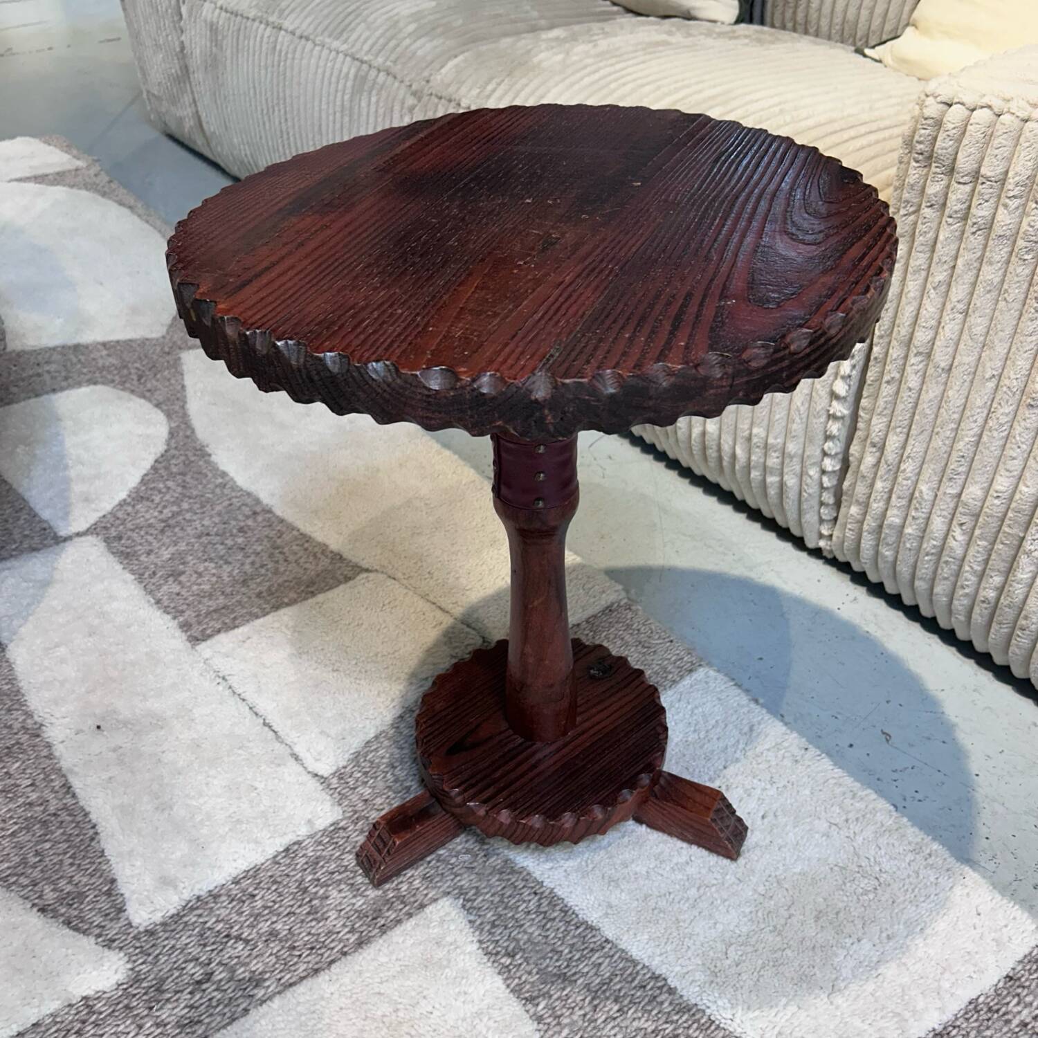 Berber style pedestal table