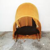 Old yellow toad chair