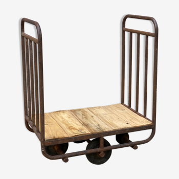 Old baker's cart