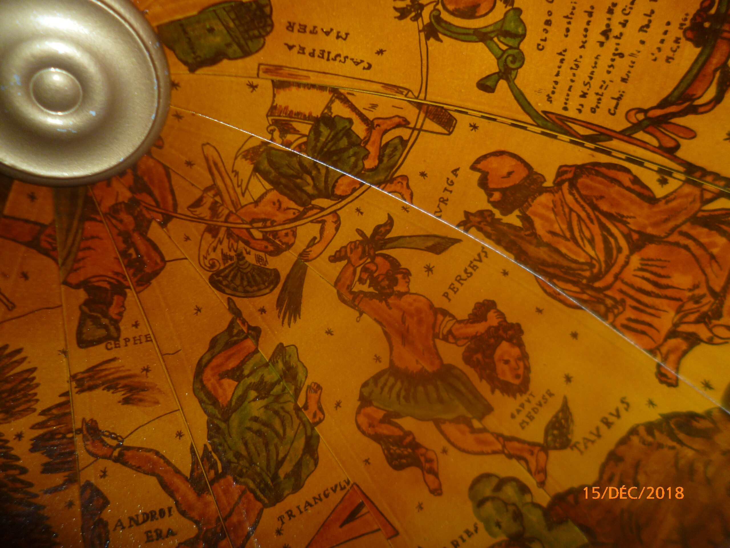Mappemonde bar roulette globe terrestre vintage