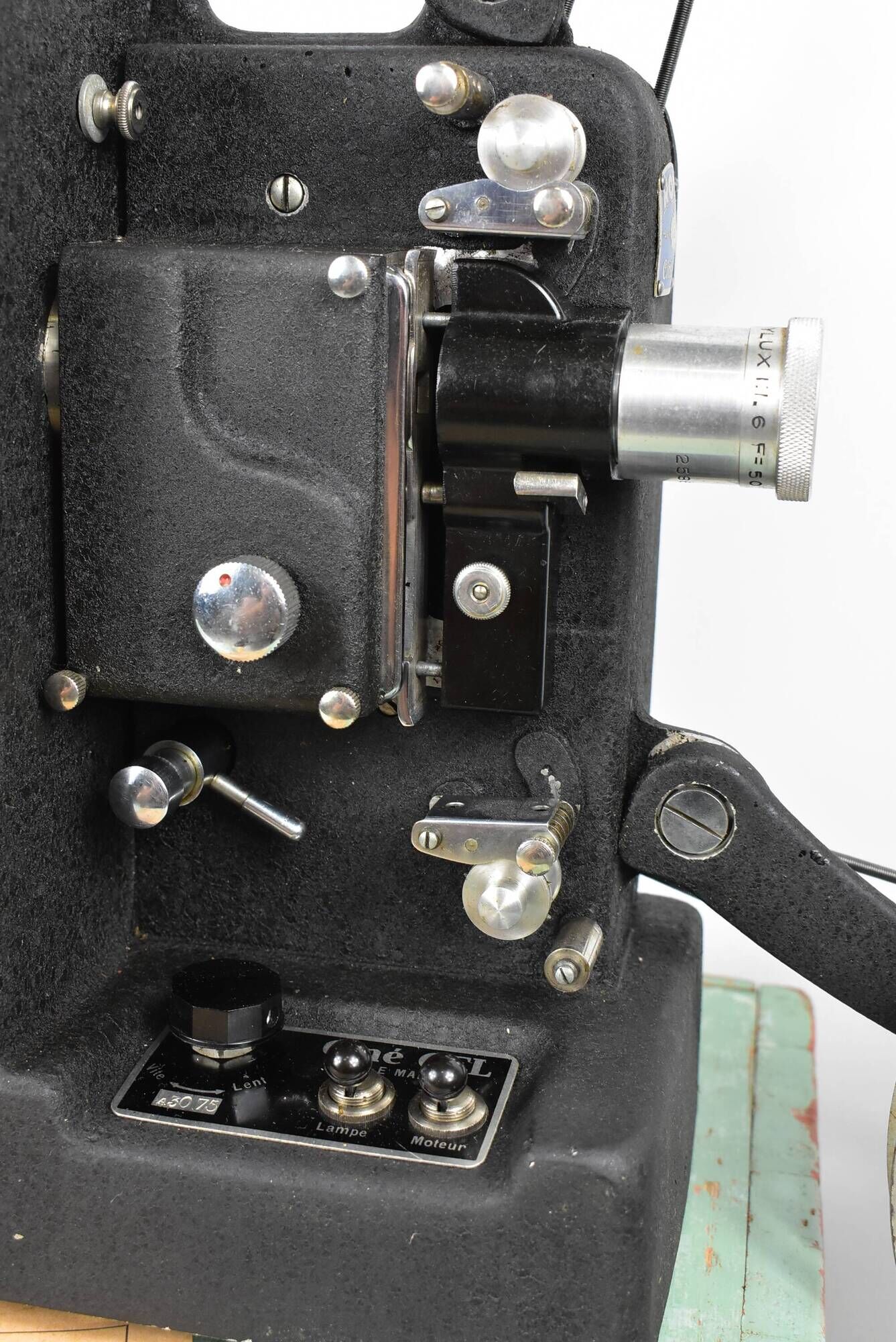 16 mm old projector Royal cinegel France