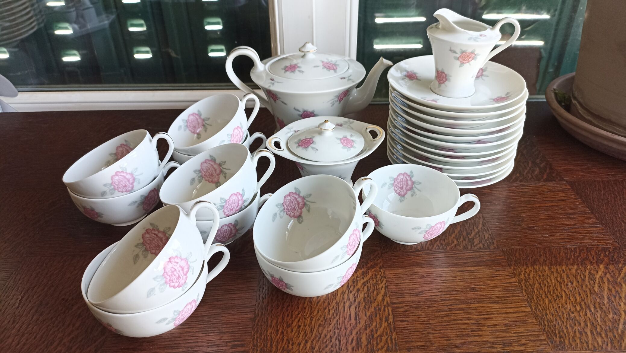 Limoges porcelain tea or coffee set by Théodore Haviland from the 20s