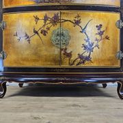 Vintage Chinese cabinet with gold leaf, flowers and birds / oriental