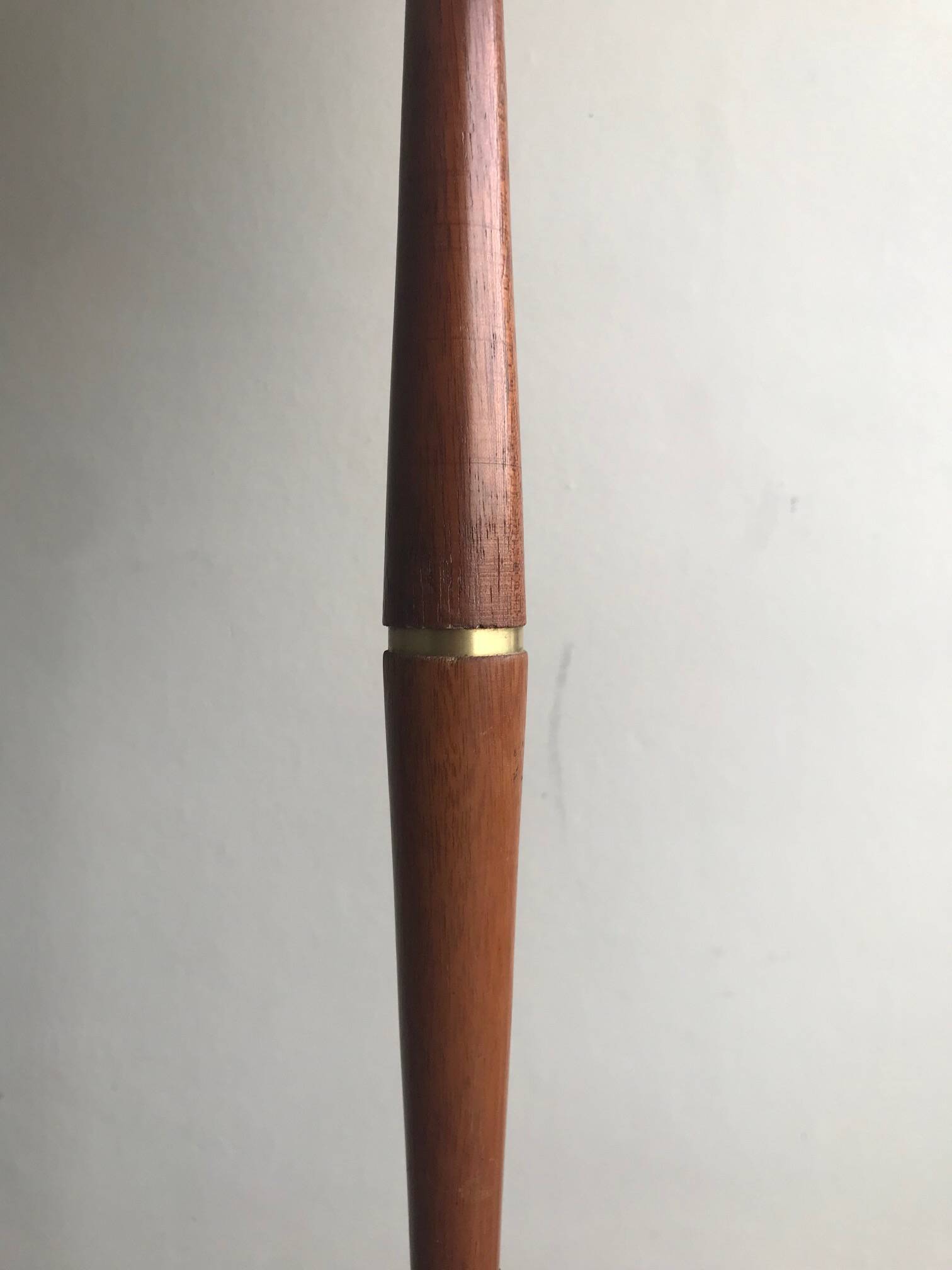 Scandinavian floor lamp in teak and brass - 1960