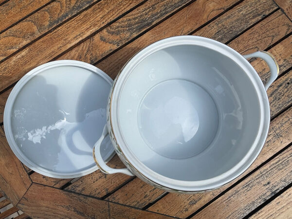 soupière Philippe Deshoulières en porcelaine de Limoges, décor « Orang