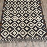 Contemporary rug