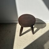 Tripod stool in upcycled teak with flat top - Small tripod stool in solid brown wood with circu seat